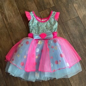 Dance costume for girls